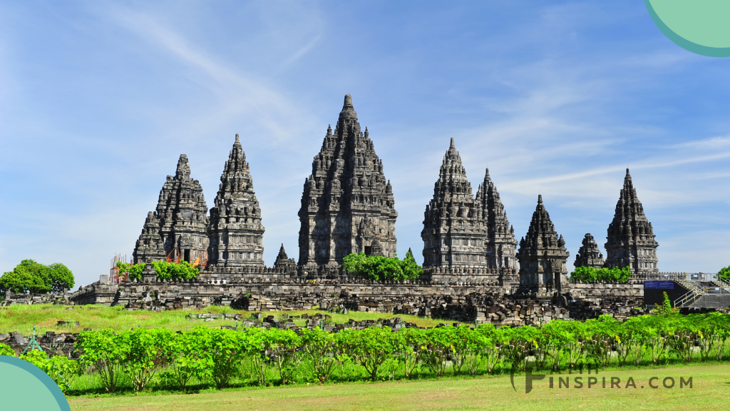 Mengunjungi Candi-Candi Mataram yang Megah